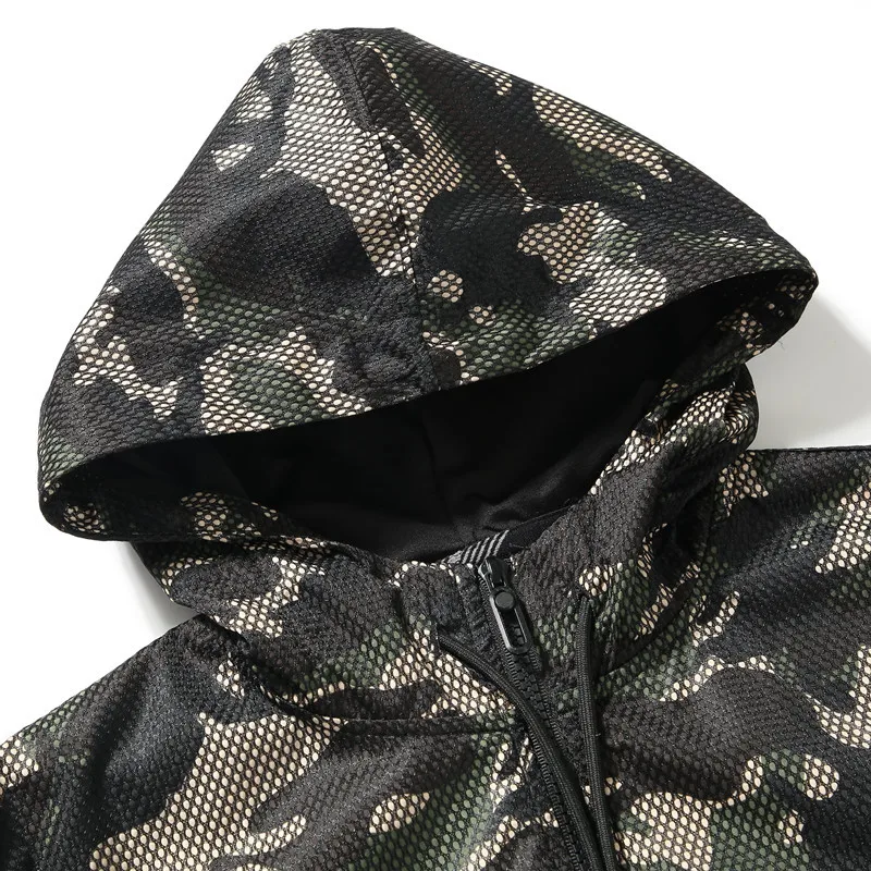 Мужская спортивная куртка камуфляжная Осенняя тонкая Кепка фитнес длинный