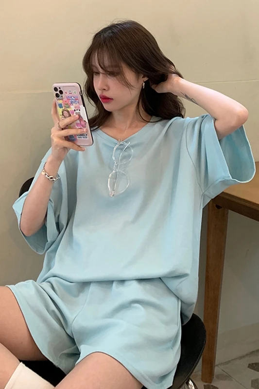 

Summer Korean version 2021 new lazy wind loose simple pure color short-sleeved T-shirt female two-piece suit