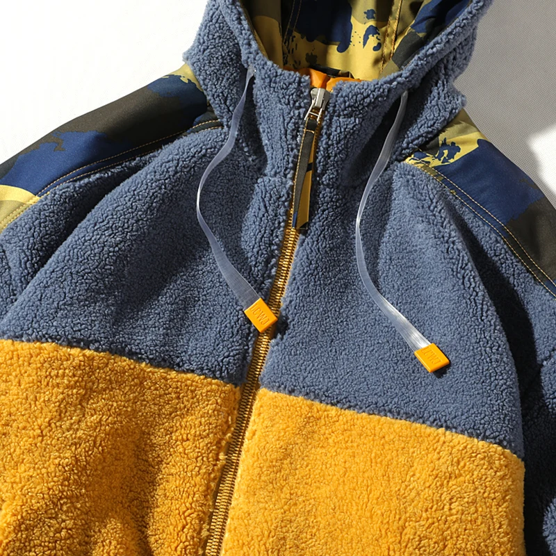 Covrlge Men's Camouflage Jackets Plush Fabric Men Warm Jacket Fashion Comfortable Thick Sleeve Patchwork Jackets Male MWM103