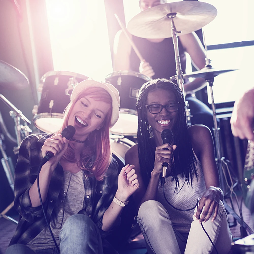 

DiGiYes 1.5M/4.92Ft RCA Cable HiFi Stereo 2RCA to 3.5MM Audio Cable Support AUX RCA Jack 3.5 Y Splitter for Amplifier / Audio /