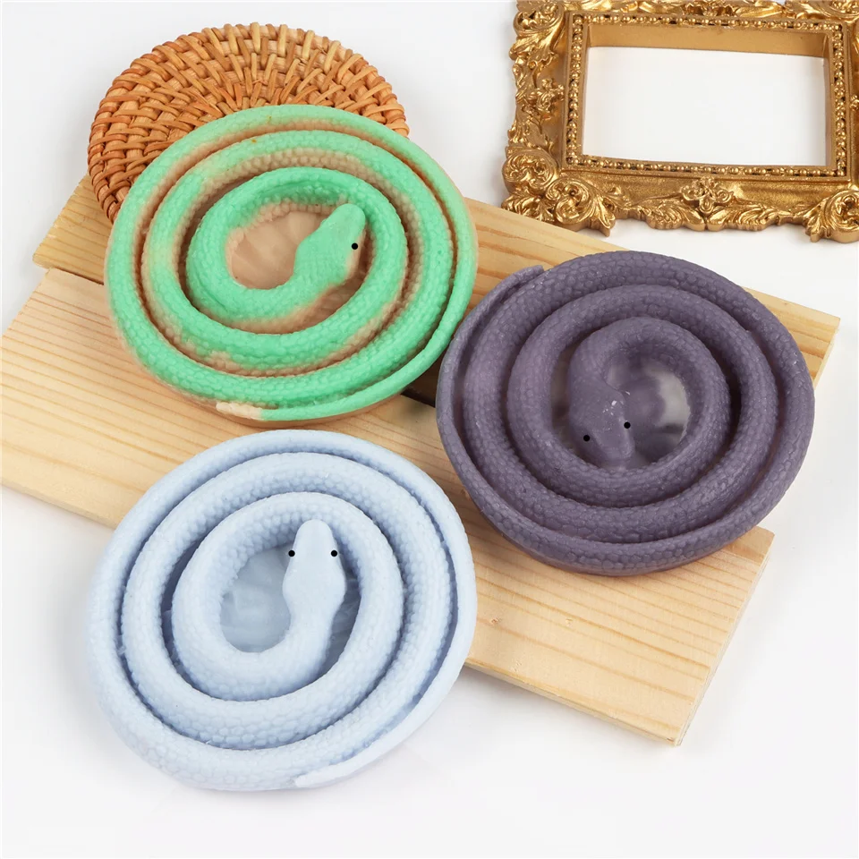 Snake Shape Silicone Mold Decoration Like Bubble Gum Roll Up Aroma Crystal DIY Handmade Soap Wax Resin Tool Stereo Cinnabar on - Форма из силикона в форме змеи для декорации, похожая на рулон жвачки с ароматом, кристаллические самодельное мыло, восковая с