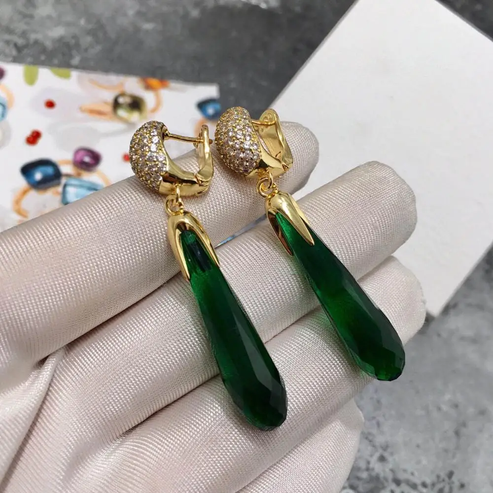 Женские серьги с кисточками золотистые в форме капли воды яркими кристаллами