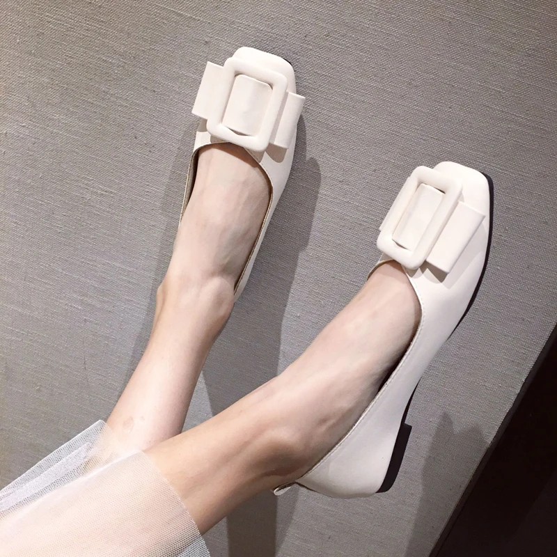 Балетки на плоской подошве с ремешком и пряжкой Женская обувь Женские балетки из