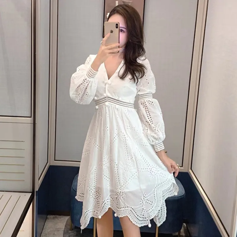 Женское модельное вечернее платье элегантное ажурное с v образным вырезом в