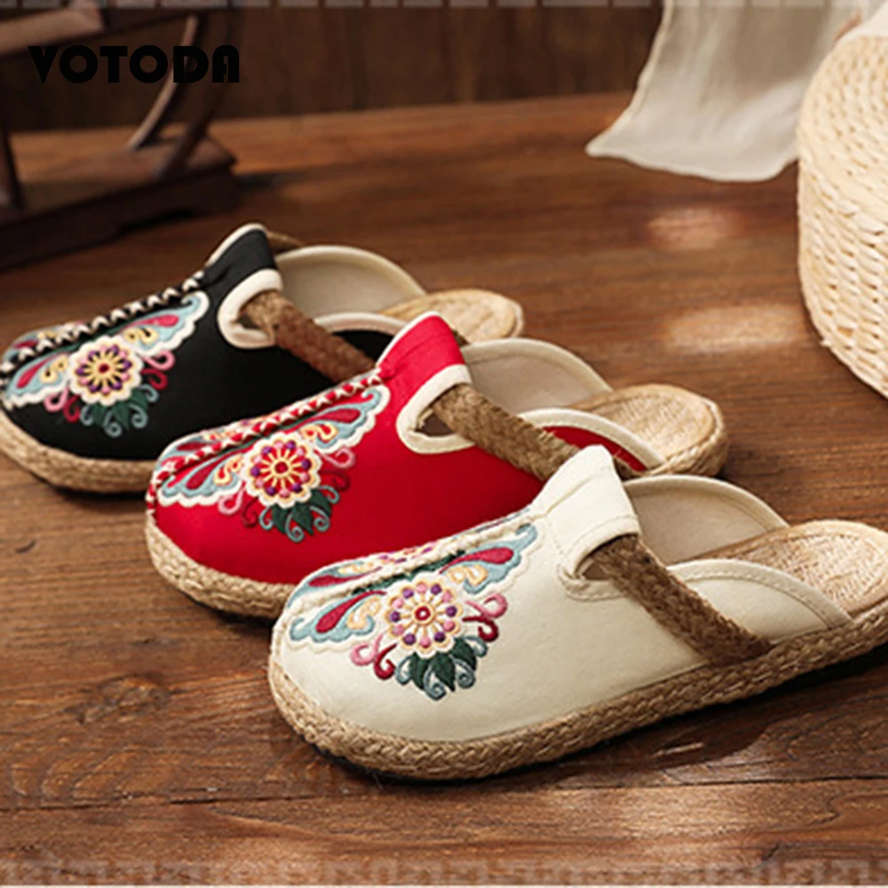

Women's Ethnic Embroidered Slippers Outdoor Light Linen Slides China Ethnic Sandals Baotou Woven Flip Flops Ladies Rattan Shoes