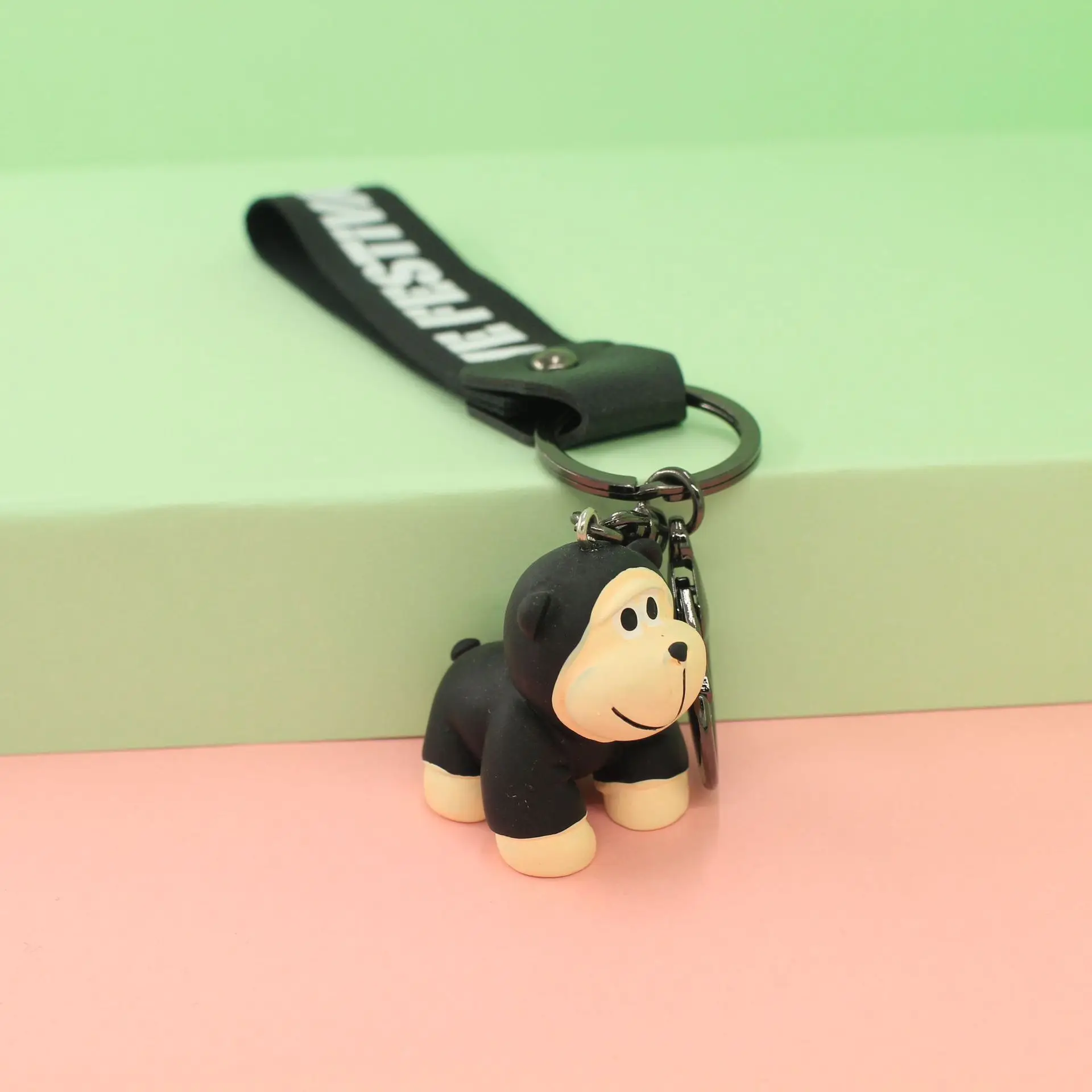2020 Cartoon Gorilla Keychain Fashion Cute Animal Ribbon Resin Monkey Key Chains Women Bag Pendant Ring Children's Toy Gift | Украшения
