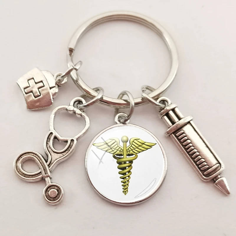 Новый медицинский работник со змеиным символом брелок для ключей ученика на