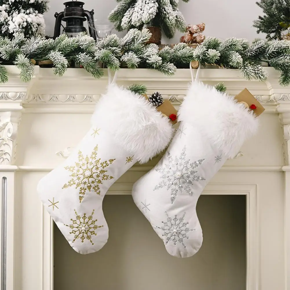 

Reusable Large Capacity Wide Application Christmas Hanging Socks for Garden