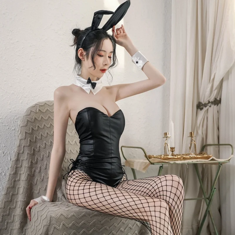 

4-piece Sexy Lingerie Cute Patent Leather Temptation Cosplay Cosplay Cosplay Siamese Rabbit Sexy Split Uniform Set