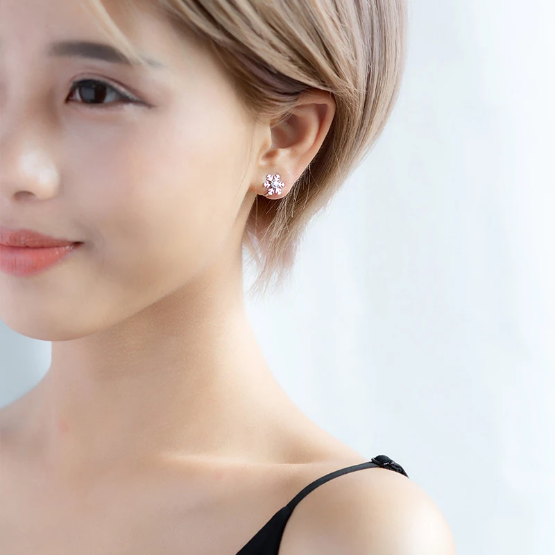 Colusiwei летающие снежинки Клипсы Серьги для женщин ослепительный прозрачный CZ