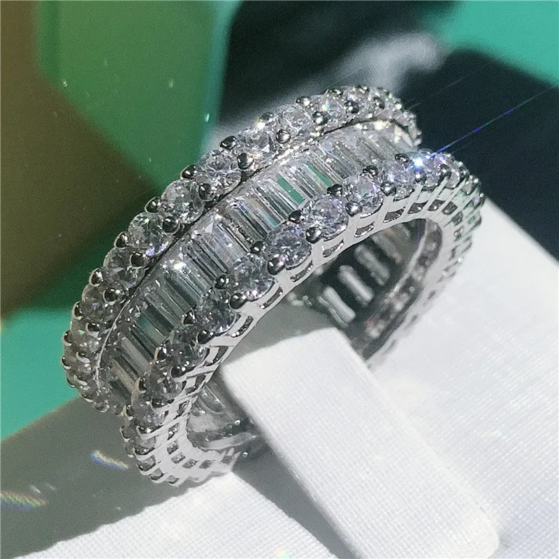 Кольцо женское из серебра 925 пробы с фианитами | Украшения и аксессуары