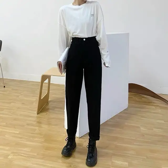 Пацанки с широкими штанами