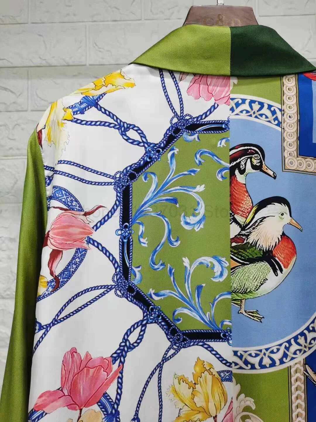 

2021 mulberry silk green flowers and birds full of spring real silk twill temperament commuter Long Sleeve Shirt