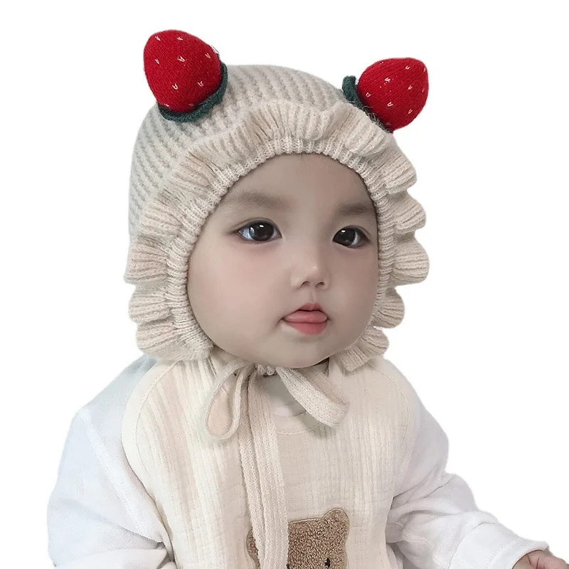 

Winter New Handmade Strawberry Children's Ear Caps Cute Girl Knitted Woolen Hat Children's Warm Hat
