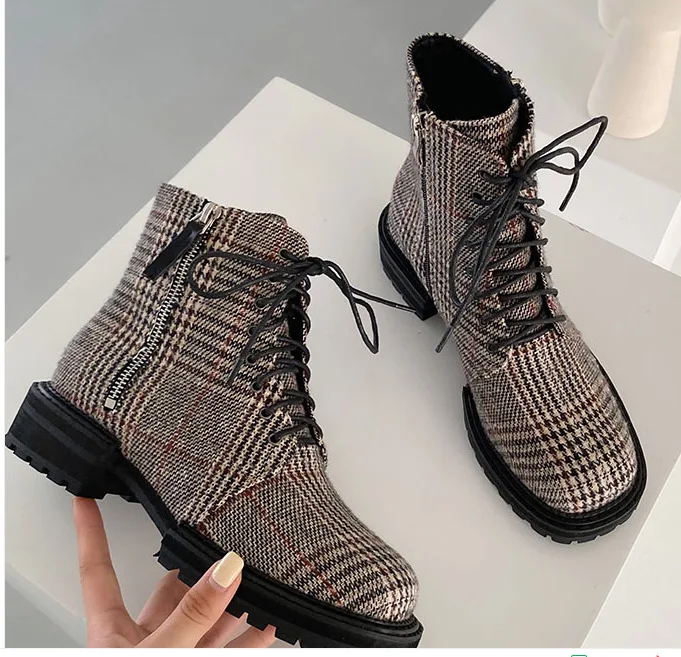 Ботинки женские на платформе кожаные шнуровке для верховой езды модные