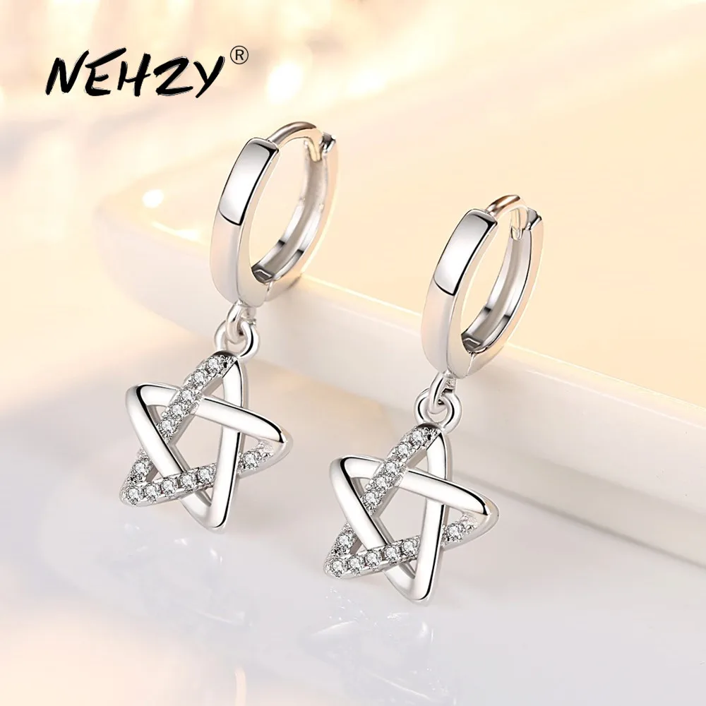 

Женские серьги из серебра пробы с фианитами