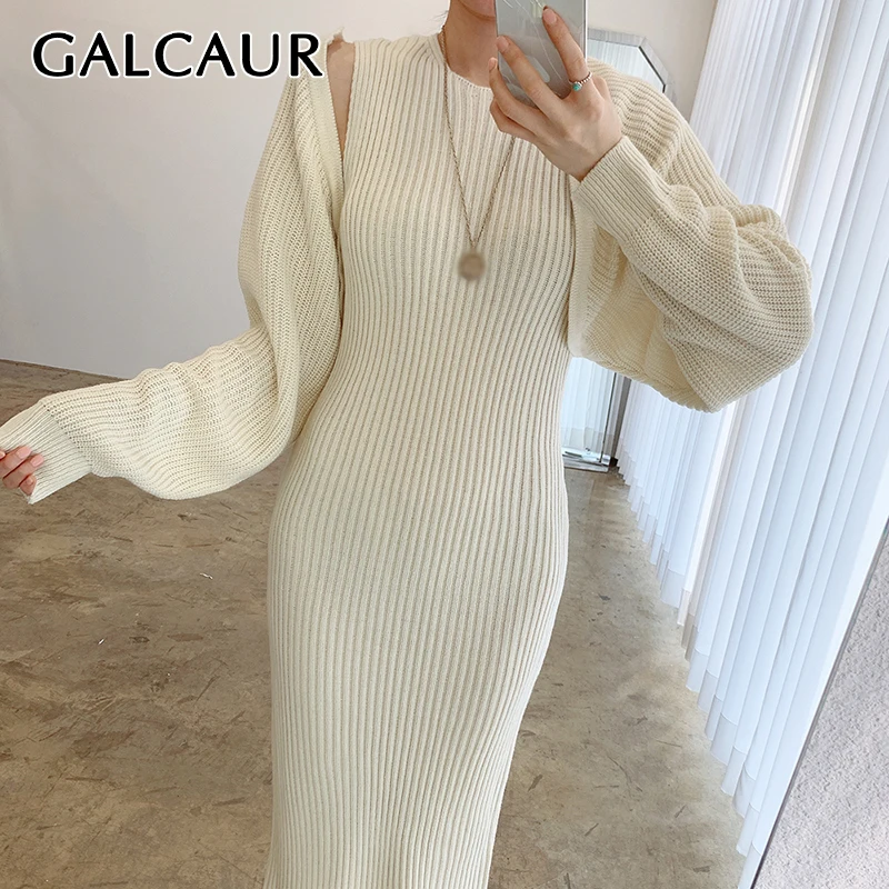 

Вязаный комплект из двух предметов GALCAUR, женское однотонное свободное платье-футляр средней длины без рукавов с круглым воротником и высоко...