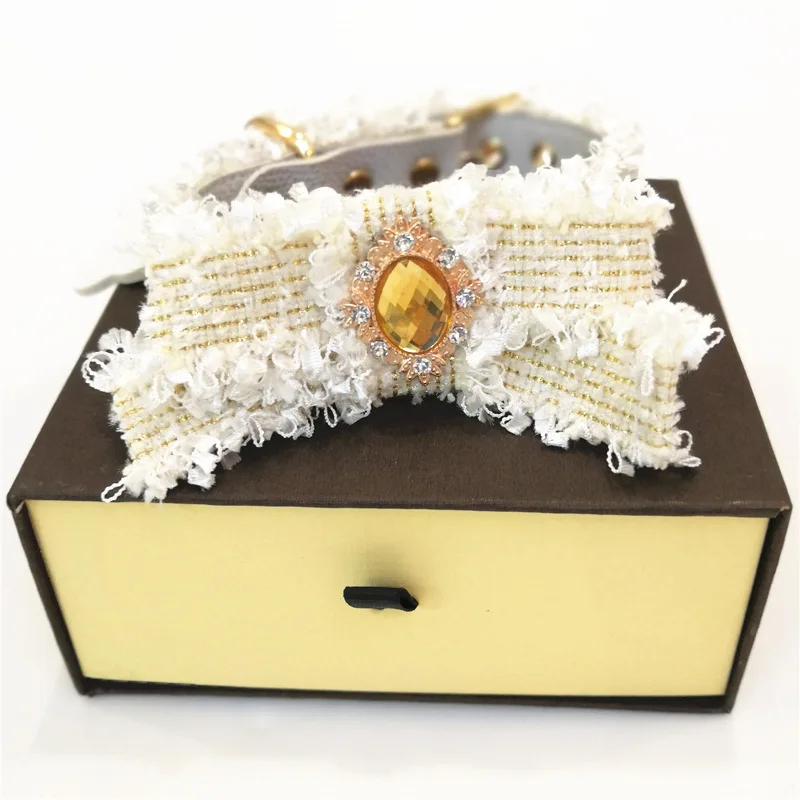 Ошейник для собак и кошек украшение со стразами классическое блестящее