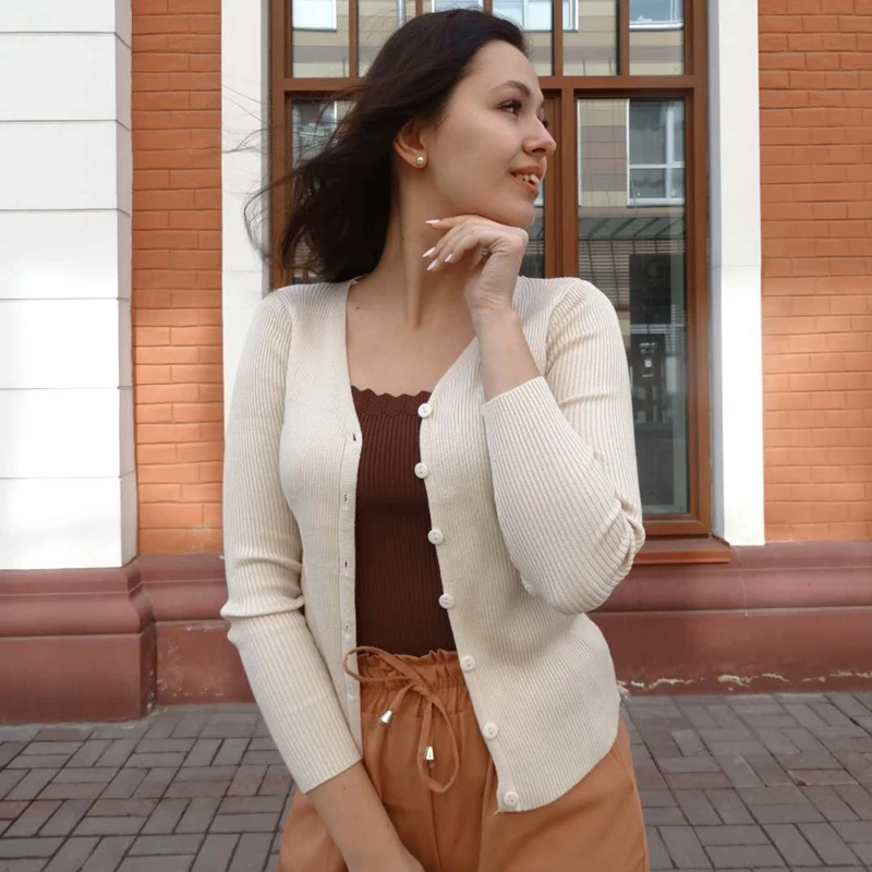 Женский трикотажный кардиган на пуговицах BYGOUBY однотонный мягкий зеленый свитер