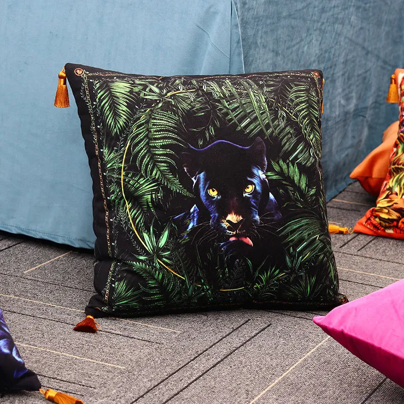 Наволочка для подушки с изображением нарисованных вручную животных наволочка