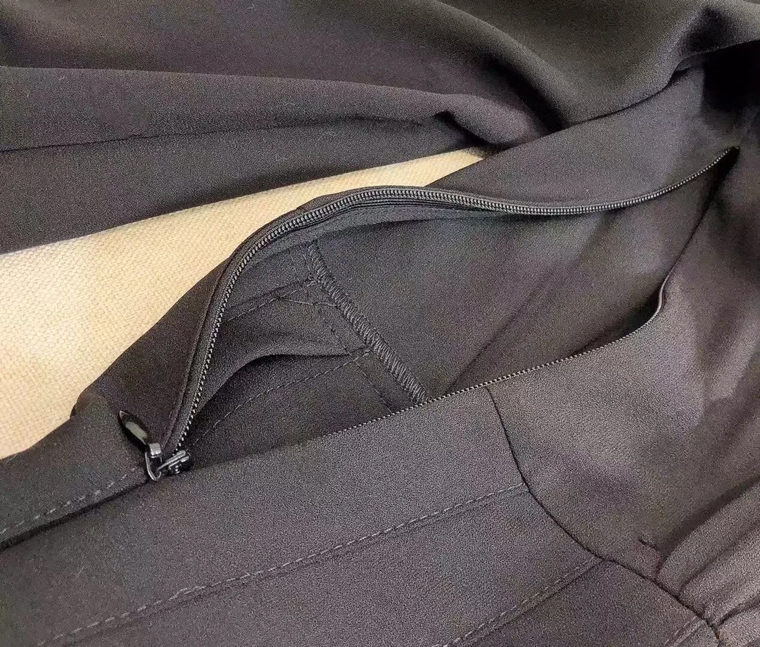 

new ladies 2021 fashion long-sleeved stand-up collar retro fungus lace waist dress 1230