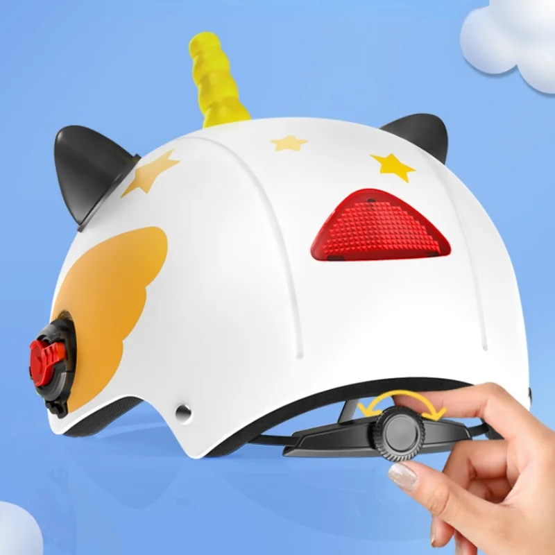 Детский шлем с электроаккумулятором и сертификатом DOT летний солнцезащитный для