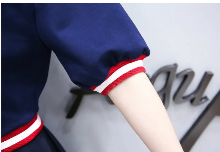 Новинка Летнее приталенное и облегающее платье-трапеция в Корейском стиле из