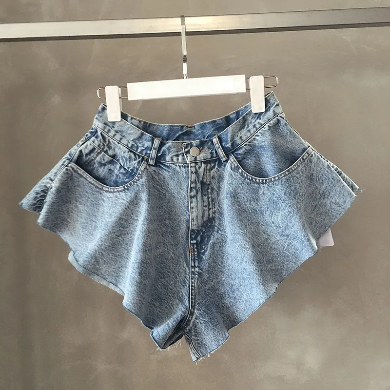 

2021 New Irregular Denim Wide Leg Shorts Women Street Summer Blue Tassel Shorts Fashion High Waist Ruffle Flared Shorts Female