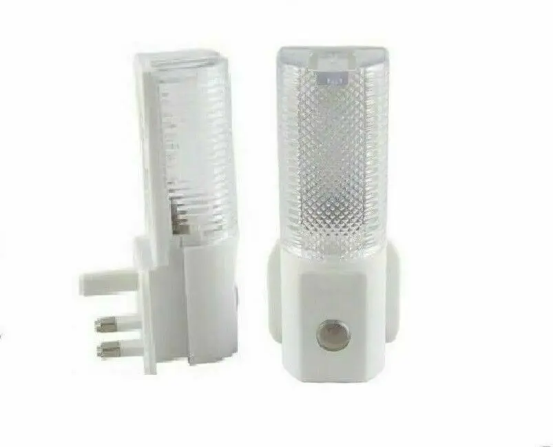 

Automatic On Off LED Plug In Night Light Dusk To Dawn Energy Saving Safety auto