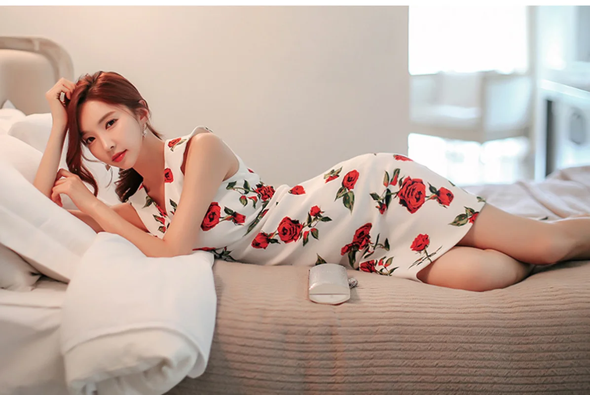 

Korea Spring V-Neck Knee-Length Bodycon Vestidos Pencil Flower Print Sexy Vest Party Woman Dress