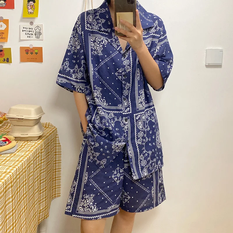 

Summer New Style Retro Pattern Short-sleeved Couple Pajamas Home Service Women Elegant and Comfortable Couple Pajamas