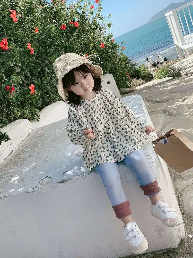 Весенние и летние модели для девочек рубашка с изображением листьев куклы