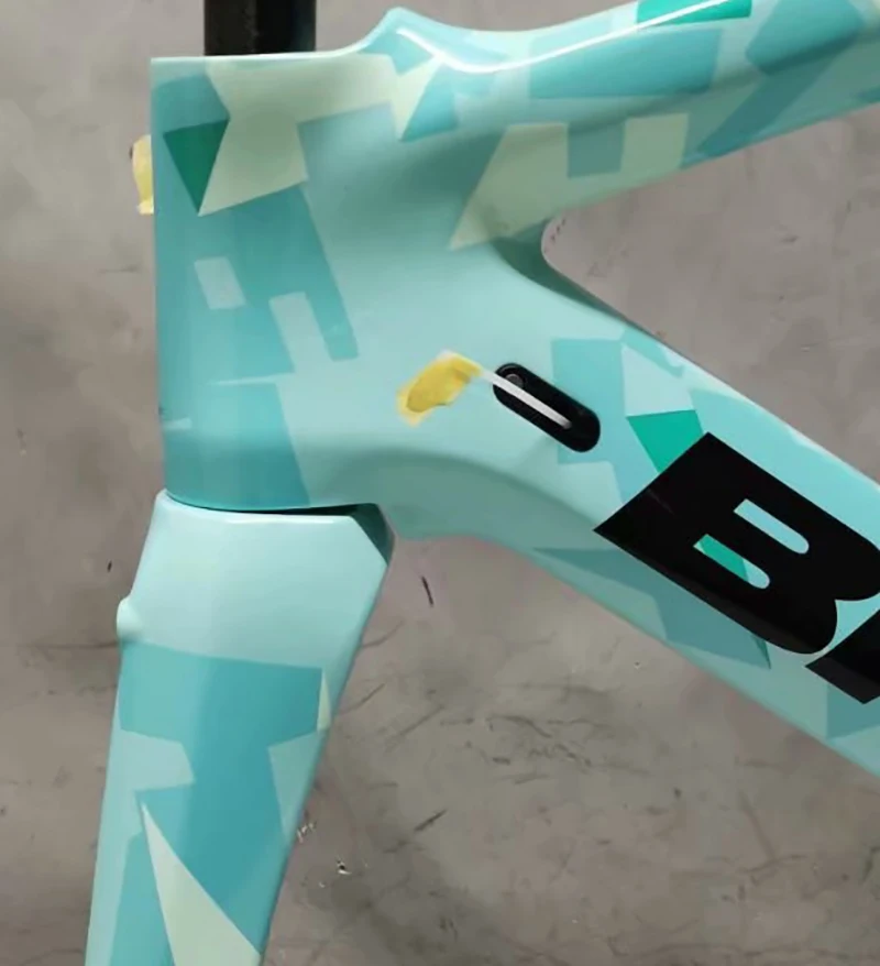 

Taiwan made 2021 T1100 11 XR4 carbon road Racing bicycle Bike frame Rim Disc brake with handlebar BB386 XDB DPD ship