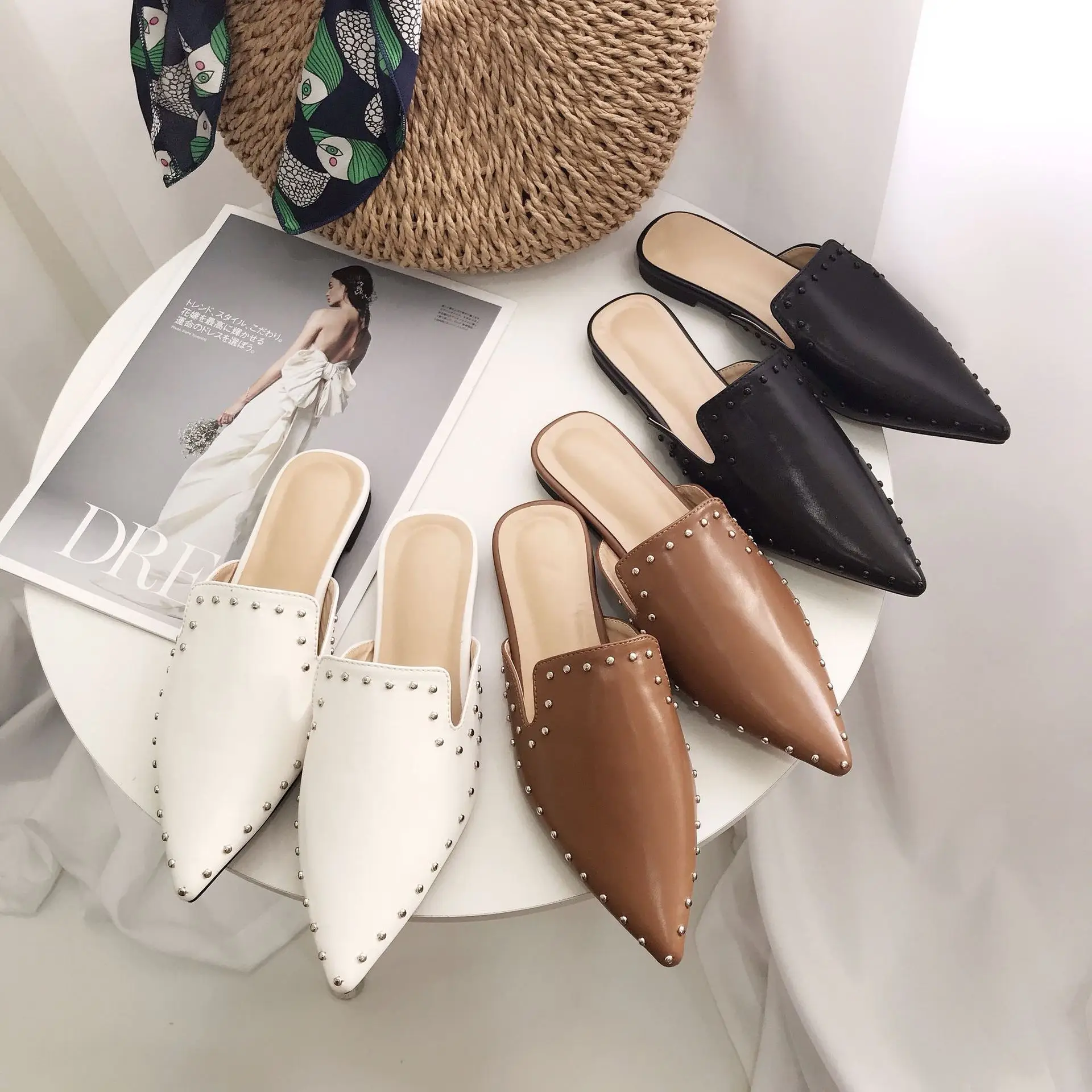 verano nueva moda remaches de fondo plano baotou la mitad drag Muller, zapatos de fondo suave sandalias zapatos de mujer