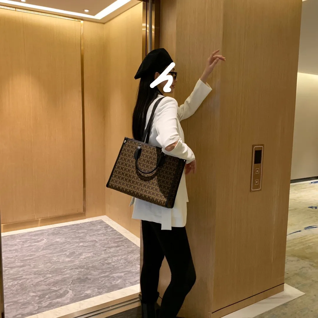 

2021 New Fashion High Quality Women Casual Shopping Totes Shoulder Messenger Bags Ladies Purses and Handbags Famous Brand bolso