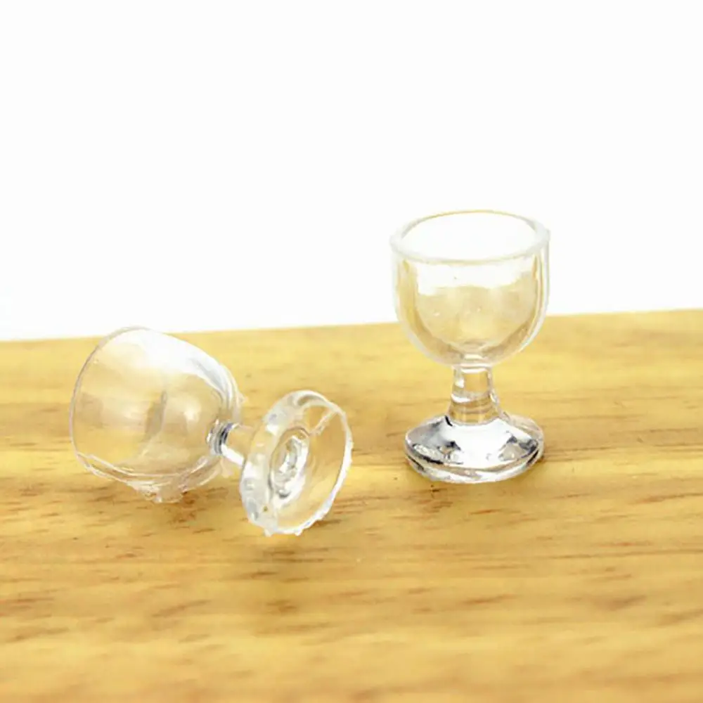

4Pcs Mini Red Wine Cup Simulation Furniture Wine Glass Goblet for Doll House Decoration 1/12 Dollhouse Miniature Accessories