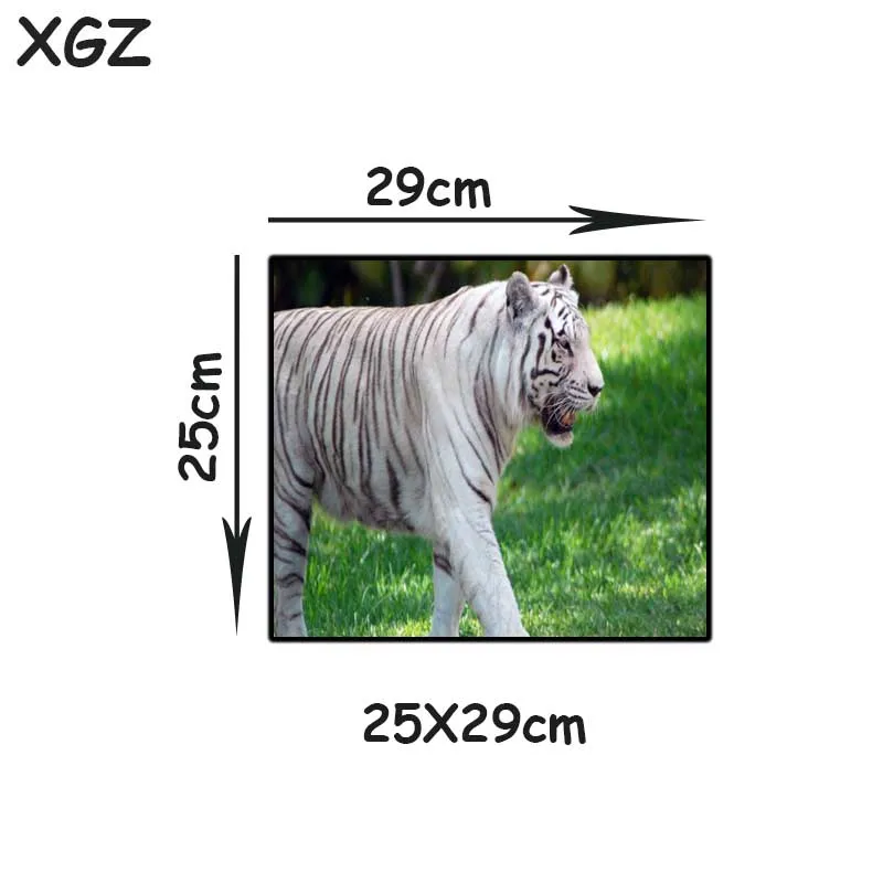 

XGZ Animal Siberian Tiger HD Custom Large Mouse Pad Black Lock Edge Home Computer Keyboard Table Mat Natural Rubber Non-slip Xxl