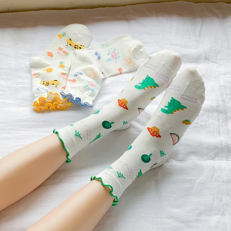 

Socks women's Kawaii happyCotton socks with prints animals dinosaur Bear color lace Socks Japanese style Christmas gift for girl
