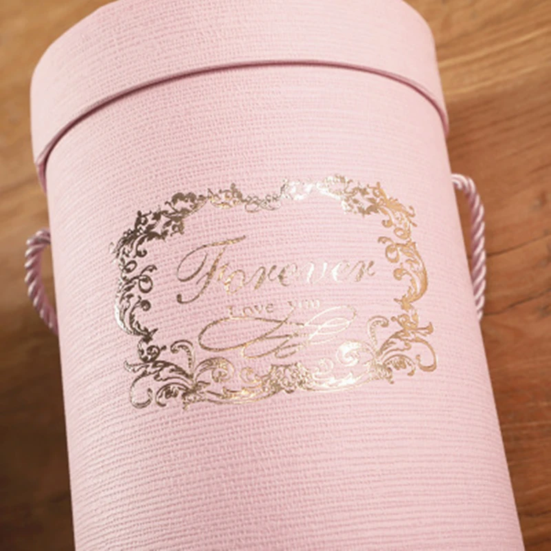 

New Round Flower Paper Boxes Lid Hug Florist Flower Bucket Gift Packaging Box Gift Candy Bar Party Wedding gift Storage Boxes