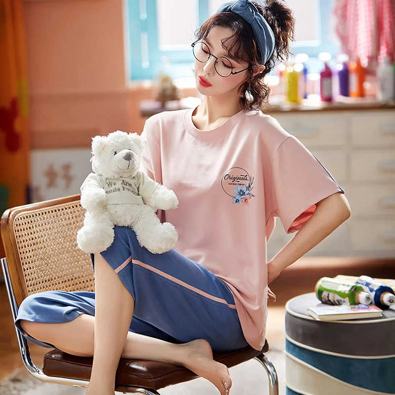 

Пижама женская с коротким рукавом, укороченные штаны, тонкий хлопковый костюм с цветочным принтом, домашняя одежда в Корейском стиле для ст...