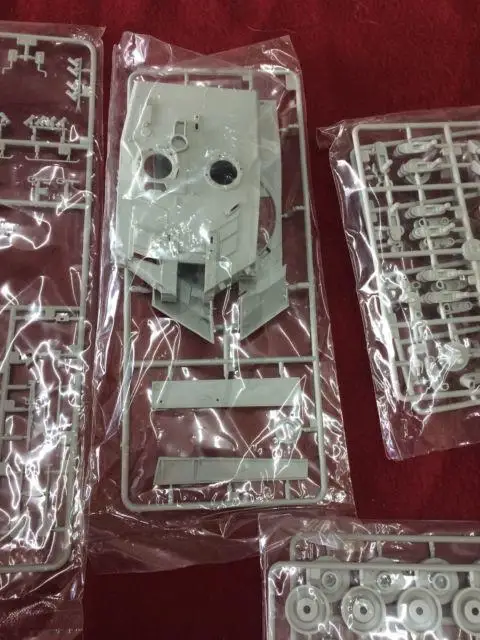 Модель Hobbyboss 82402 1/35 немецкий леопард 2 A5/A6 Tank |
