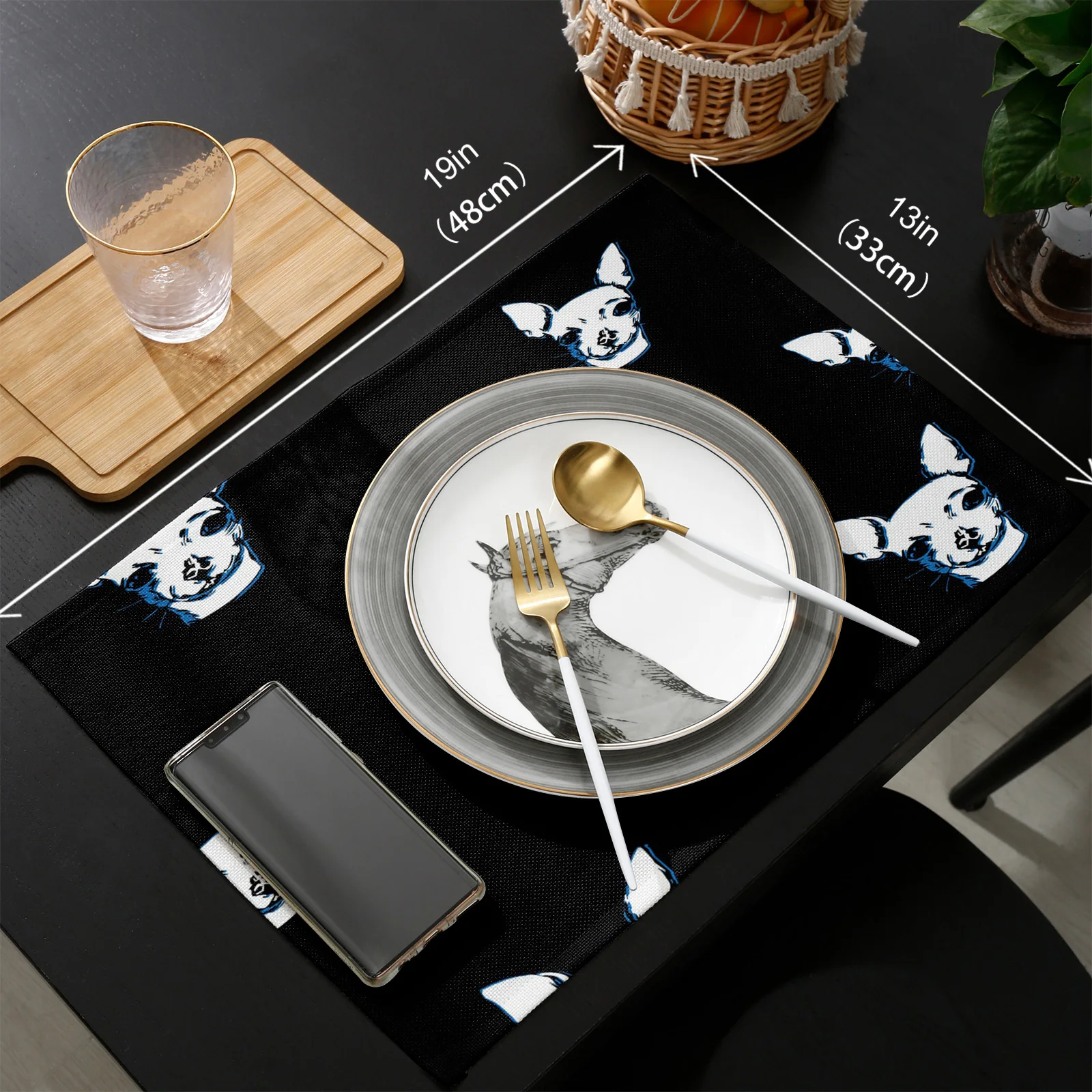 

Pet Dog Chihuahua Table Runners and Placemats Set Hotel Wedding Table Decoration Table Runner Luxury