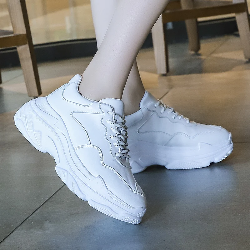 

Hot Women Flat Platform Chunky Leather Sneakers Woman Casual Shoes Ladies Plus Size Solid White Vulcanized Shoes Lace Up