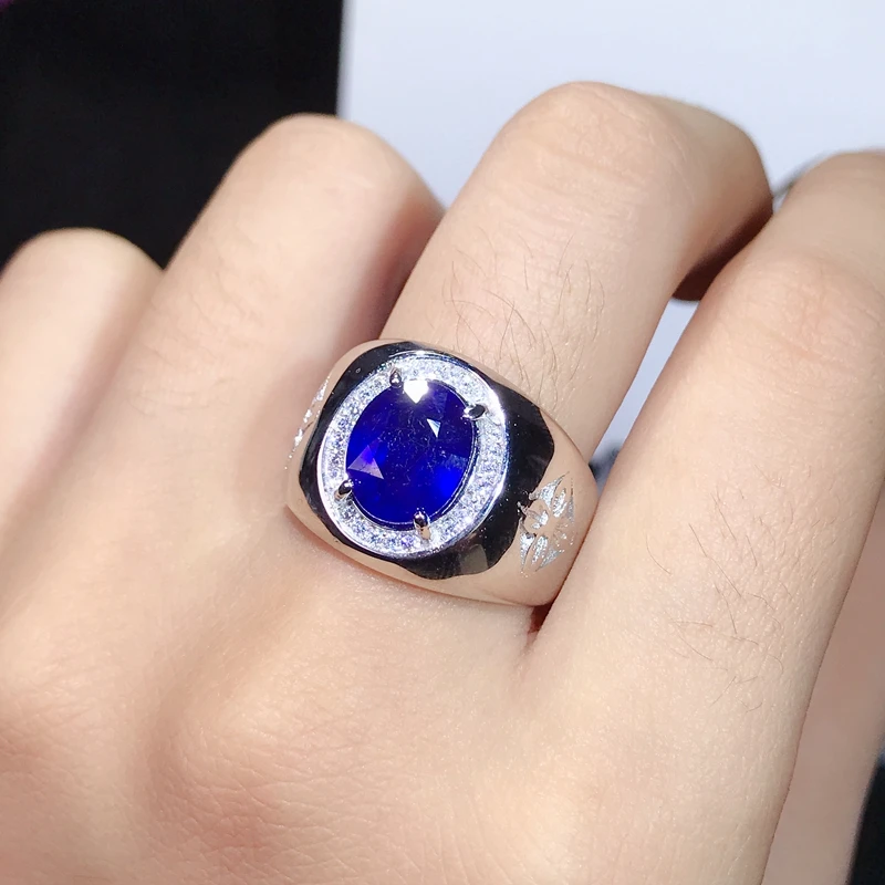 4 Carat natural sapphire men's ring, super atmosphere. 925 pure silver does not change color. Certificate. New products