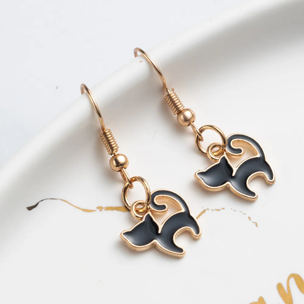 Романтические маленькие милые цветные серьги гвоздики в виде кота для женщин и