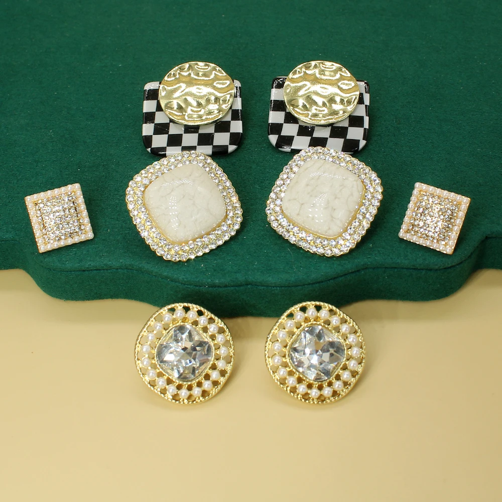 

Bohemian Punk Romantic Style Geomety Imitation Pearls Earrings Ear Studs for Women Girls Crystal Jewelry Christmas Party