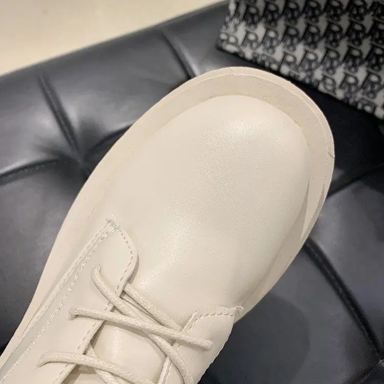 Женские Теплые ботильоны на меху черные или бежевые байкерские ботинки