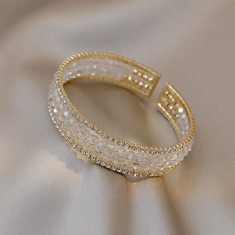 

White crystal beaded opening bracelet minor design light luxury students bestie temperament hand ornaments