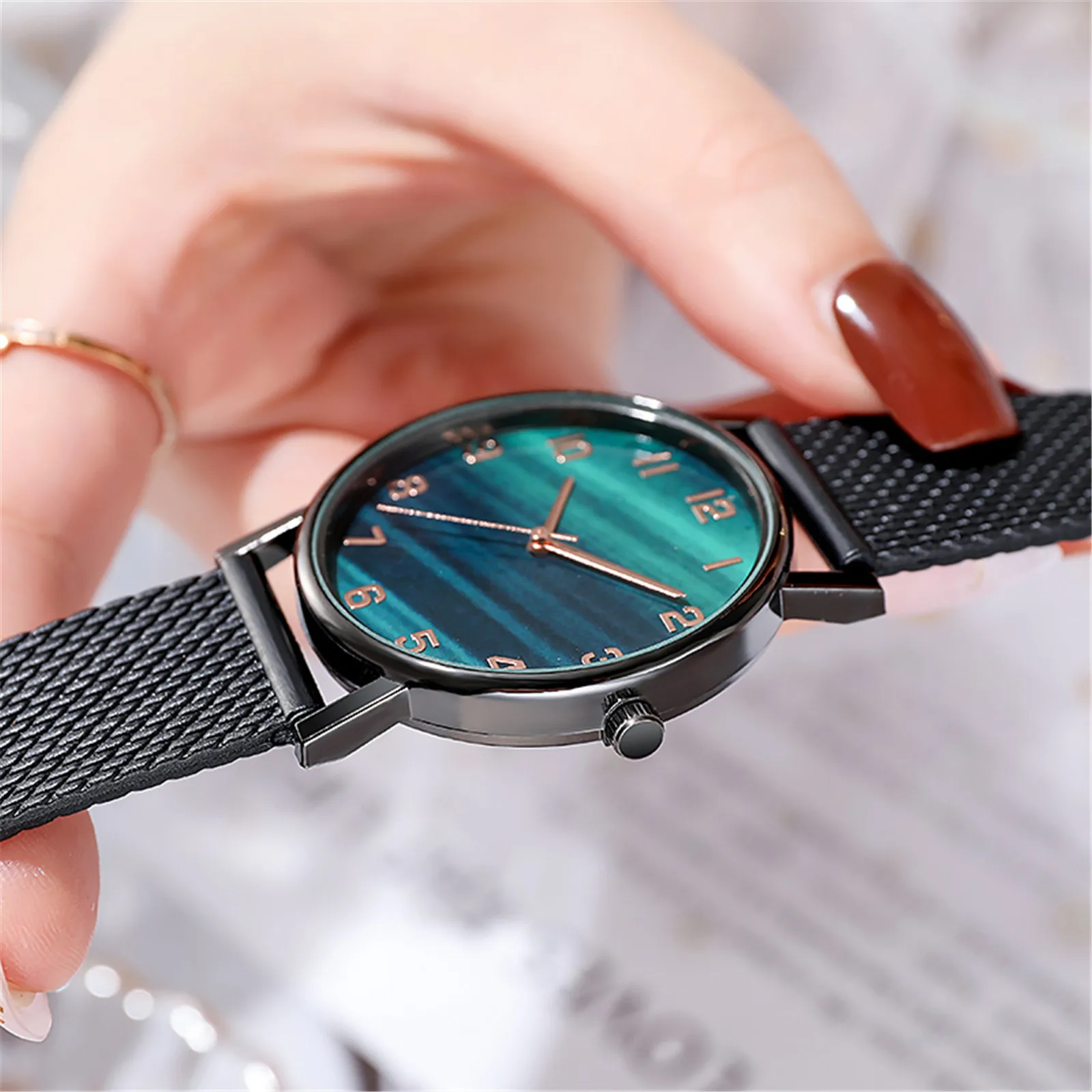 

Luxury Watches Women Quartz Watch Stainless Steel Dial Casual Bracelet Watch Simplicity Wrist Watch Clock Reloj Para Mujeres W3