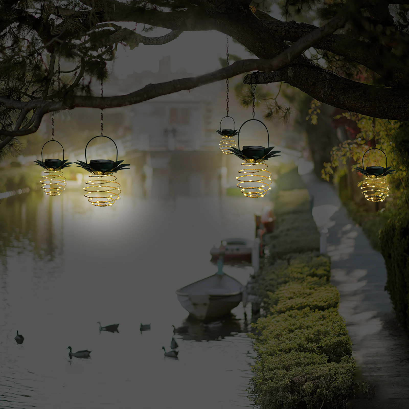 

Solar Garden Lights Pineapple Shape Outdoor Solar Hanging Light Waterproof Wall Lamp Fairy Night Lights Iron Wire Art Home Decor